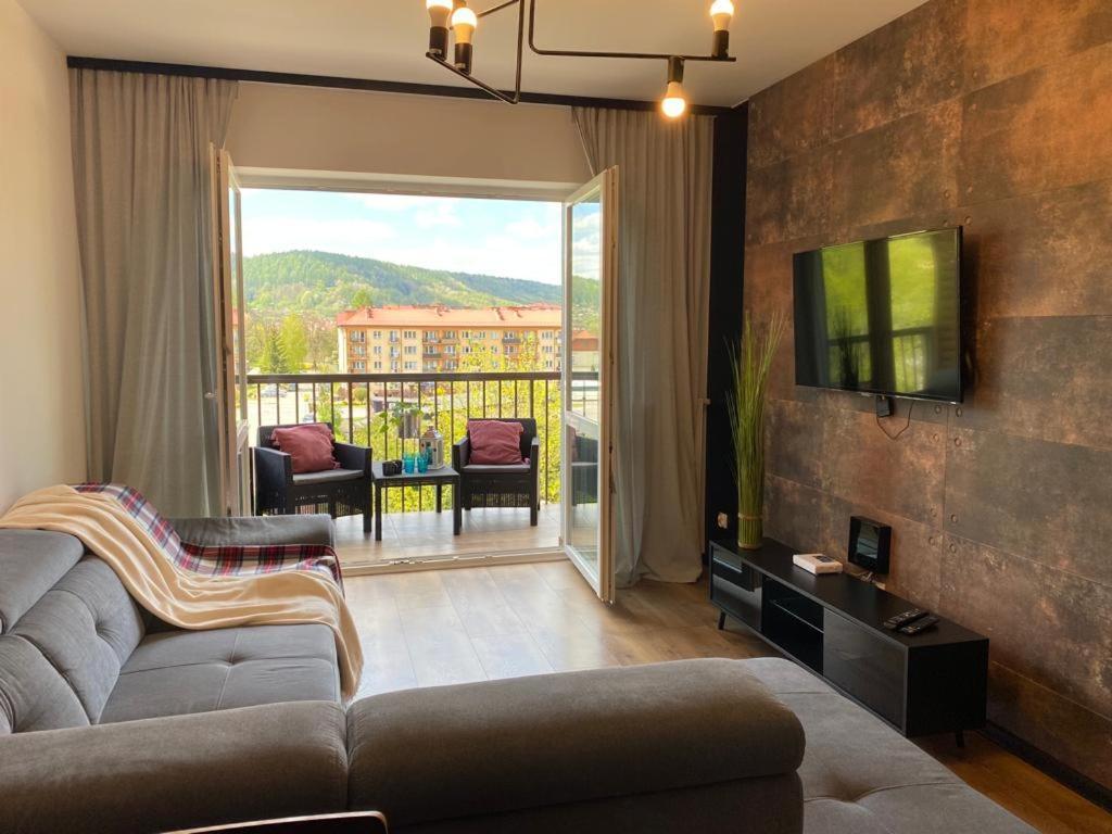 Апартаменты Bieszczady Apartament "Cicha Woda" Устшики-Дольне Экстерьер фото